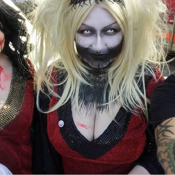 Meet your Posher, Manda - Picture 3 of 6